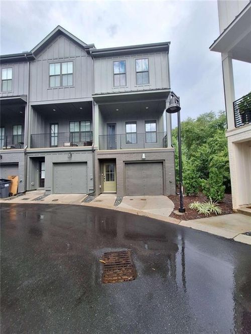 166 Chestnut Cir, Atlanta, GA, 30342-4351 | Card Image