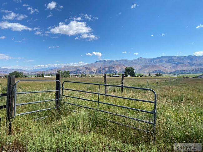 2651 Challis Creek Road, Home with 4 bedrooms, 2 bathrooms and 3 parking in Challis ID | Image 51