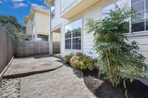 apt-32-8518 Cahill Dr, Austin, TX, 78729-7295 | Card Image