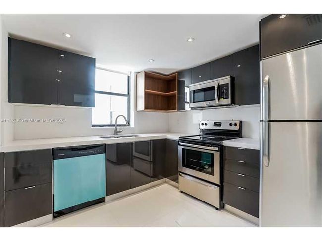 APT-2306 - 18181 Ne 31 St Ct, Condo with 2 bedrooms, 2 bathrooms and null parking in Aventura FL | Image 8