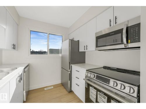 5833 Riverbend Rd Nw, Edmonton, AB, T6H5A8 | Card Image