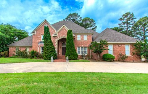 1 Club Manor Dr, Maumelle, AR, 72113-6406 | Card Image