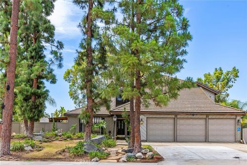 17802 La Entrada Dr, Yorba Linda, CA, 92886-2360 | Card Image