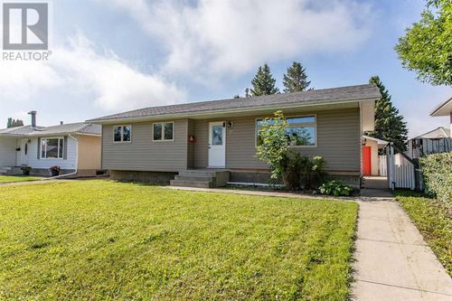 11 Osborne St, Red Deer, AB, T4N5C1 | Card Image