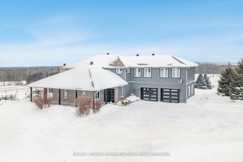 130 Concession 15 W, Tiny, ON, L9M0N8 | Card Image