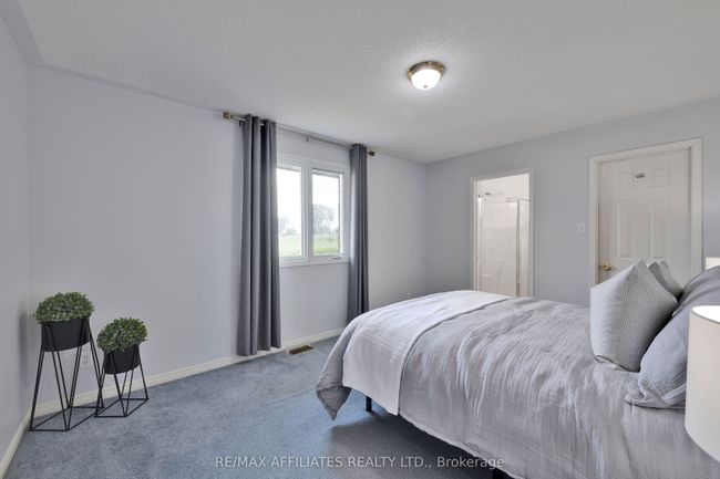 5210 Meadowland Dr, House other with 3 bedrooms, 3 bathrooms and 6 parking in Cardinal ON | Image 36