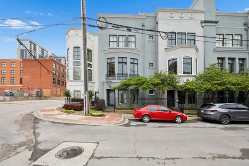 724 Grove St, Fort Worth, TX, 76102-5557 | Card Image