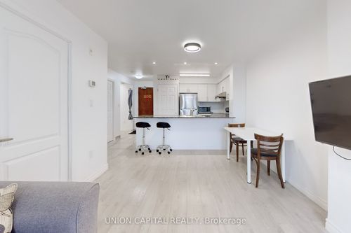 202-4600 Steeles Ave E, Markham, ON, L3R5J1 | Card Image