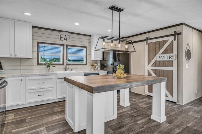 2747 Old Masonic Rd, House other with 3 bedrooms, 2 bathrooms and 2 parking in Brenham TX | Image 12