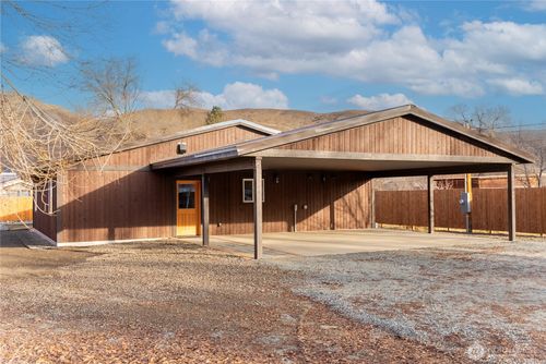 1110 Riverside Ave, Twisp, WA, 98856-5822 | Card Image