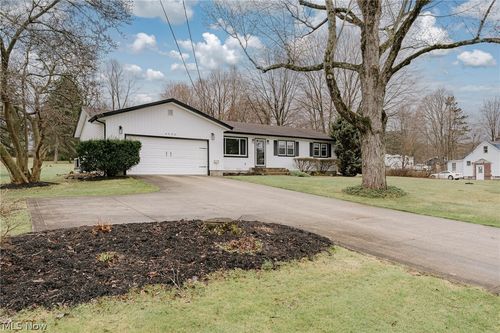 4000 Reimer Road, Norton, OH, 44203 | Card Image