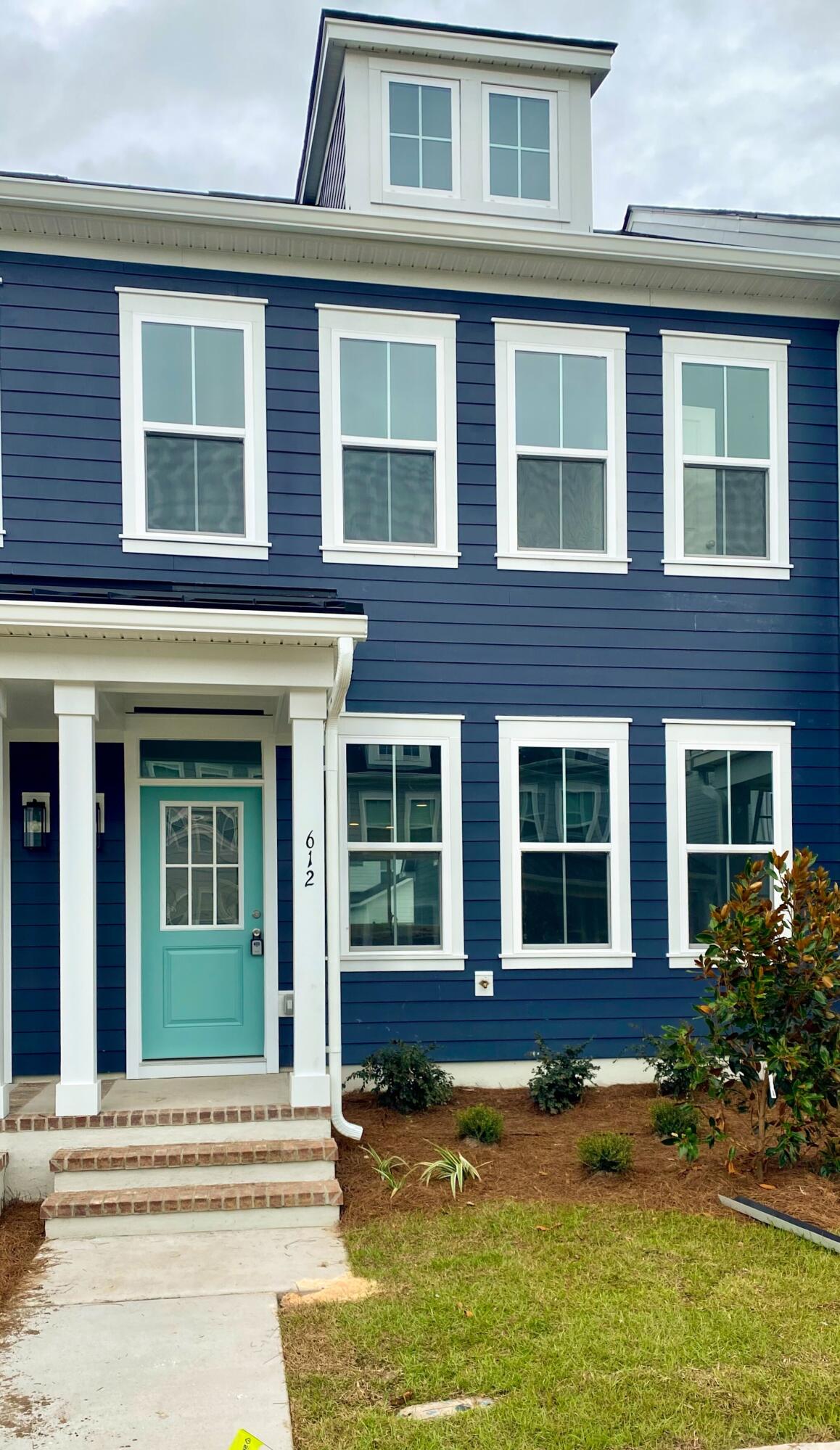 Southview Ln, Summerville, SC 29486