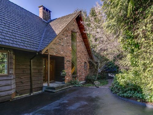 3904 Westridge Ave, West Vancouver, BC, V7V3H5 | Card Image