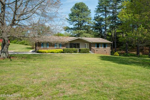 3425 Ridgeway Trl, Maryville, TN, 37801-9536 | Card Image