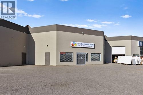 4-360 Spedding Crt, Kelowna, BC, V1X7K9 | Card Image