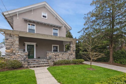 518 Prospect Ave, Mamaroneck, NY, 10543-3427 | Card Image