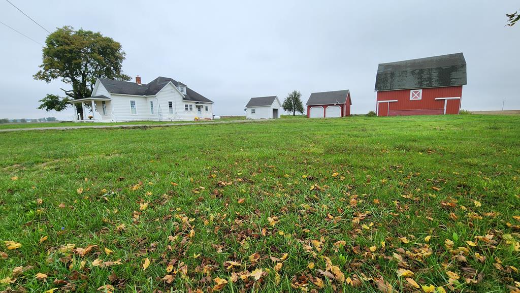 Clarksburg Pike, New Holland, OH 43145