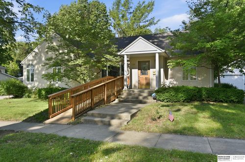 809 Highland Ave, Red Oak, IA, 51566-1744 | Card Image
