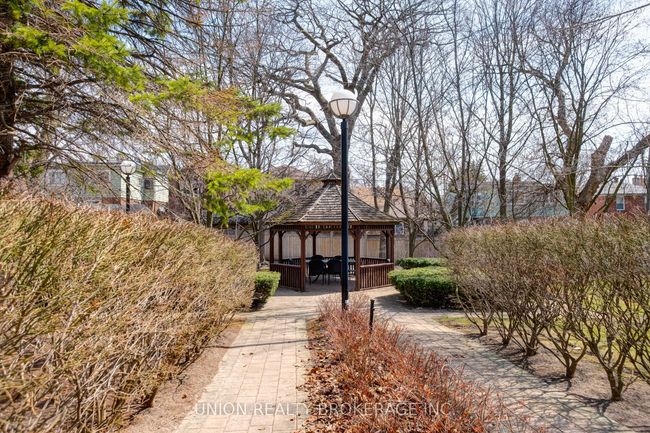 317 - 1091 Kingston Rd, Condo with 3 bedrooms, 3 bathrooms and null parking in Scarborough ON | Image 32