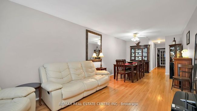 57 Archdekin Dr, House attached with 4 bedrooms, 2 bathrooms and 4 parking in Brampton ON | Image 10