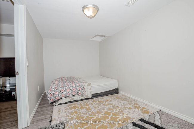 9 Dufay Rd, House attached with 4 bedrooms, 4 bathrooms and 3 parking in Brampton ON | Image 25