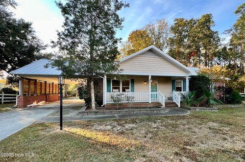 203 Circle Dr, Hampstead, NC, 28443-2113 | Card Image