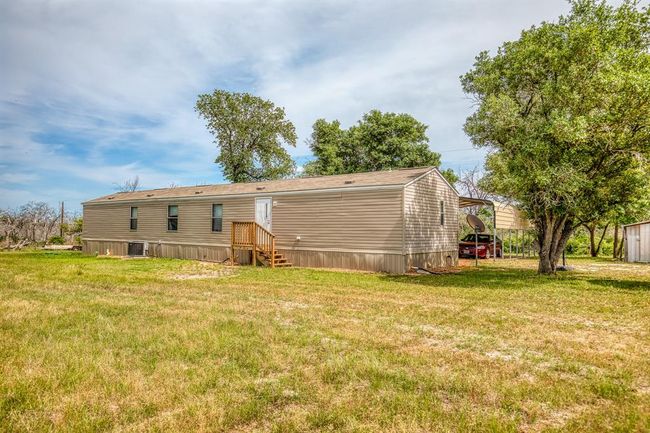 5200 Schulenberg Ln, House other with 3 bedrooms, 2 bathrooms and null parking in Burton TX | Image 12
