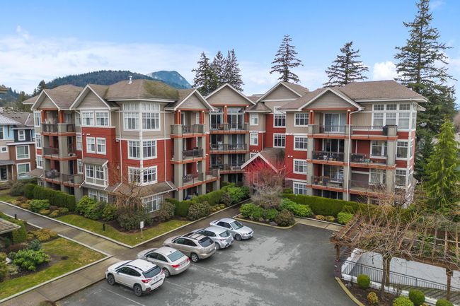 302A - 45595 Tamihi Way, Condo with 2 bedrooms, 2 bathrooms and 2 parking in Chilliwack BC | Image 1