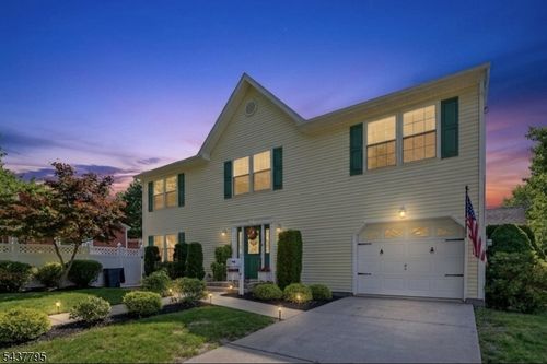 81 Hudson Ave, Ridgefield Park, NJ, 07660-1726 | Card Image