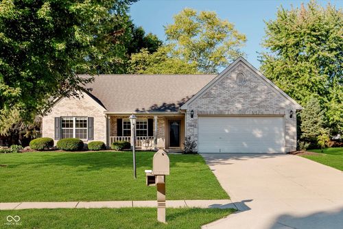 10172 Cheswick Ln, Fishers, IN, 46037-8966 | Card Image