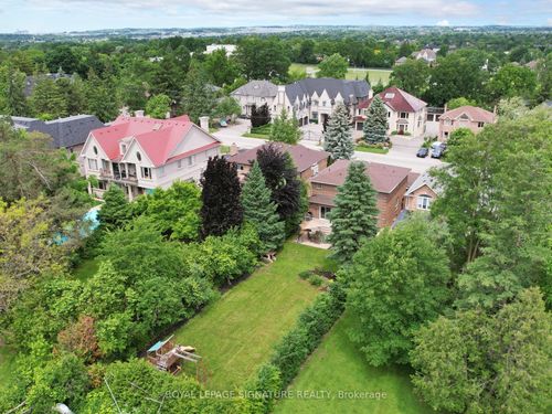 81 Garden Ave, Richmond Hill, ON, L4C6L6 | Card Image