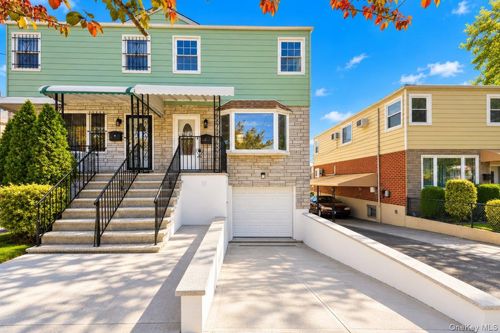 2572 Tiemann Ave, Bronx, NY, 10469-6112 | Card Image