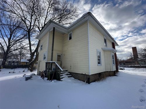 312 W Biddle St, Jackson, MI, 49203-1738 | Card Image