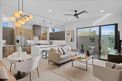 13-377 E Windsor Ave, Phoenix, AZ, 85004-1354 | Card Image