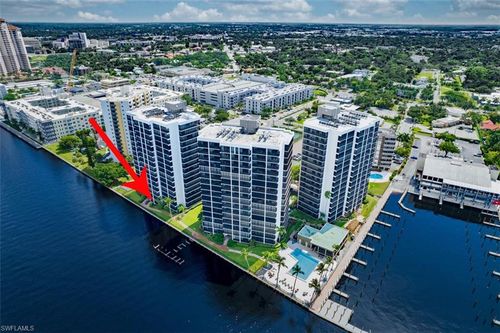 102-1900 Virginia Ave, FORT MYERS, FL, 33901-3332 | Card Image