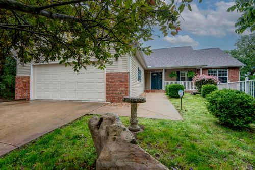 326 Country Bluff Dr, Branson, MO, 65616-8847 | Card Image