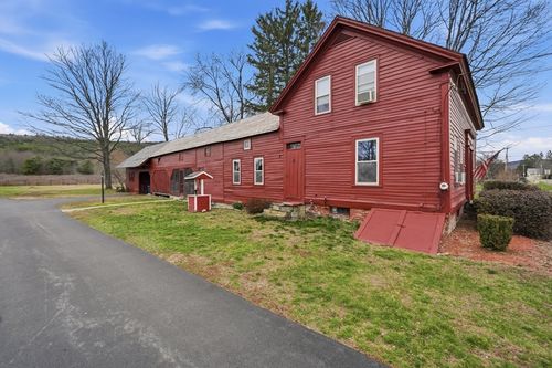 111 South St, Bernardston, MA, 01337-9450 | Card Image