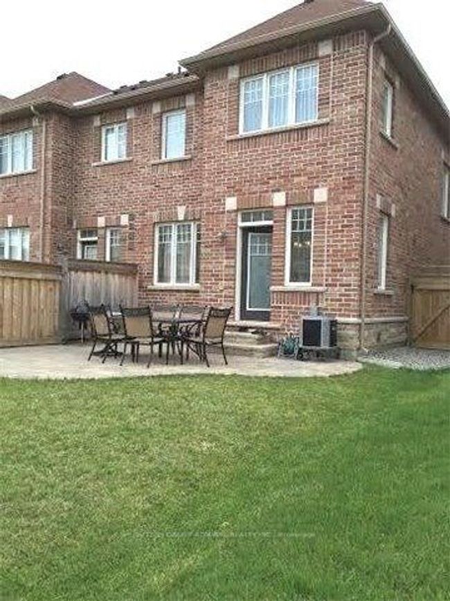 95 Southdown Ave, House attached with 3 bedrooms, 3 bathrooms and 3 parking in Vaughan ON | Image 12