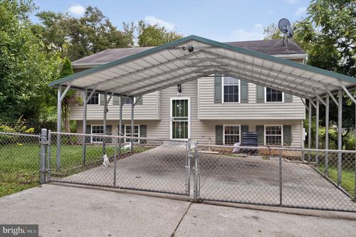 713 60th Ave, FAIRMOUNT HEIGHTS, MD, 20743-6509 | Card Image