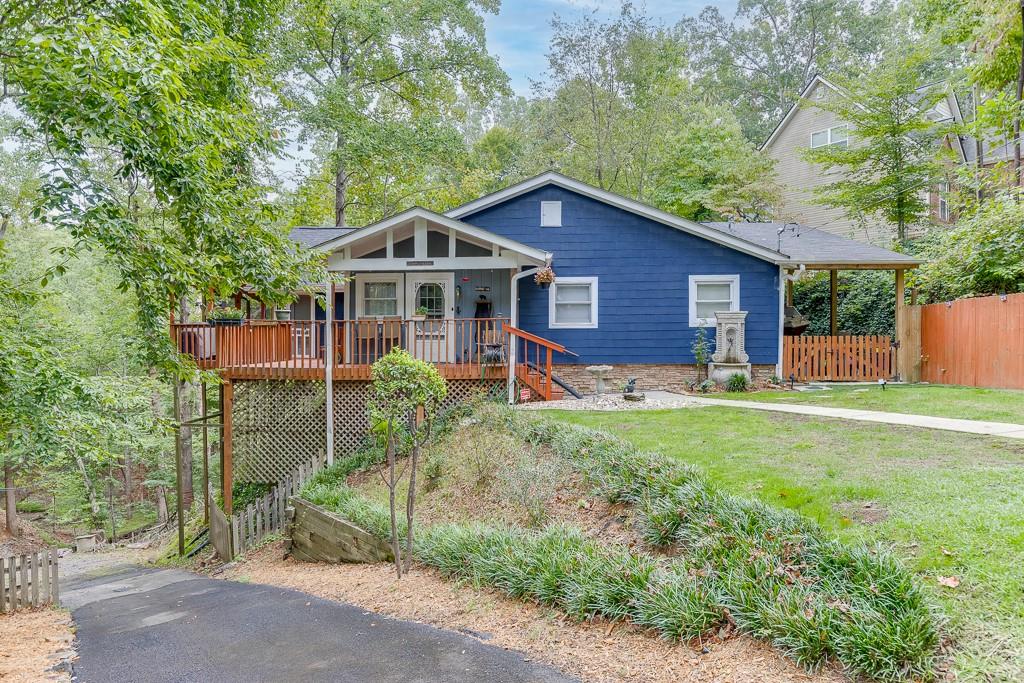 Tahiti Way, Flowery Branch, GA 30542