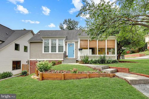 1130 17th St S, ARLINGTON, VA, 22202-1606 | Card Image