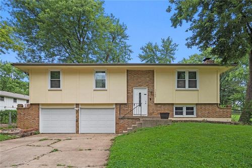 11790 Flint St, Platte City, MO, 64079-9563 | Card Image