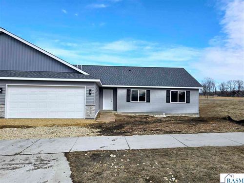 2025 Clark St, Saint Peter, MN, 56082-7527 | Card Image