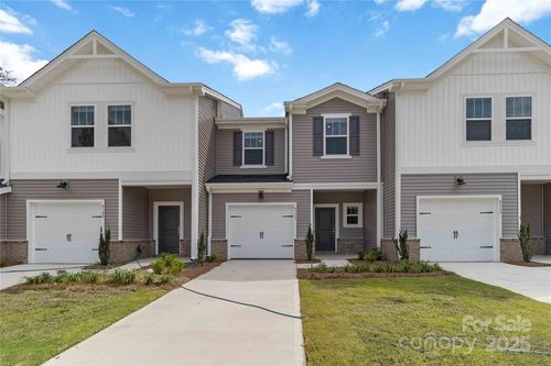 4113 Summit Woods Dr, Charlotte, NC, 28216-0390 | Card Image