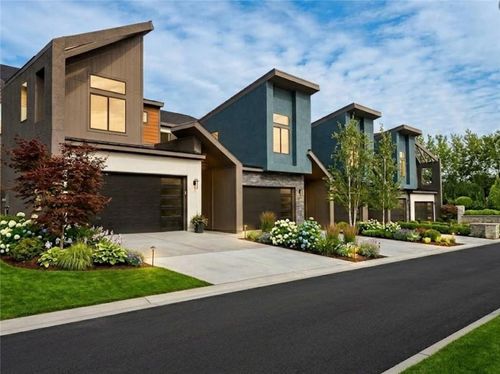 22154 W 116th Ter, Olathe, KS, 66061-5784 | Card Image