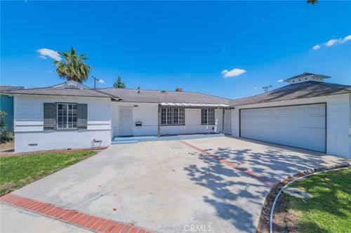 2135 E Daniels Ave, West Covina, CA, 91791-2704 | Card Image