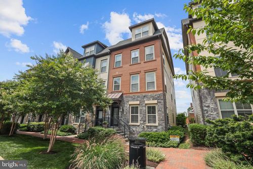 1737 13th St S, ARLINGTON, VA, 22204-4595 | Card Image