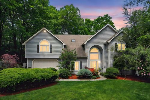 12 Rockridge Rd, Ardsley, NY, 10502-1909 | Card Image