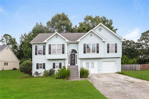 2320 Huntington Dr, Loganville, GA, 30052-2679 | Card Image