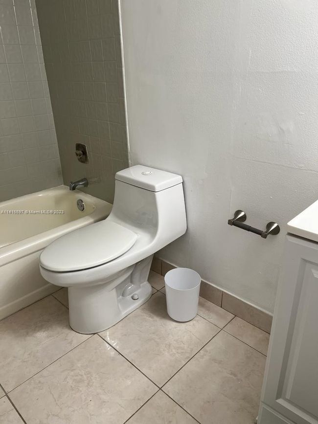 APT-303 - 6575 W Oakland Park Blvd, Condo with 2 bedrooms, 2 bathrooms and null parking in Lauderhill FL | Image 10